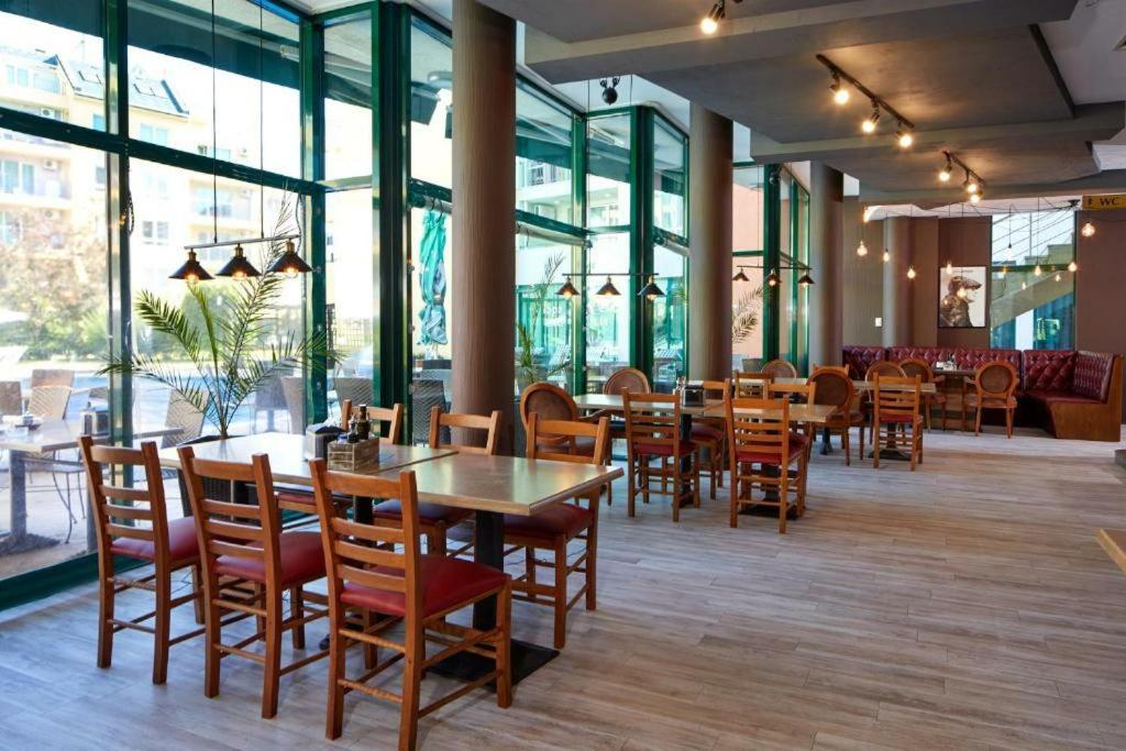 Pollo Resort, Summer Wind Apartaments 써니비치 외부 사진